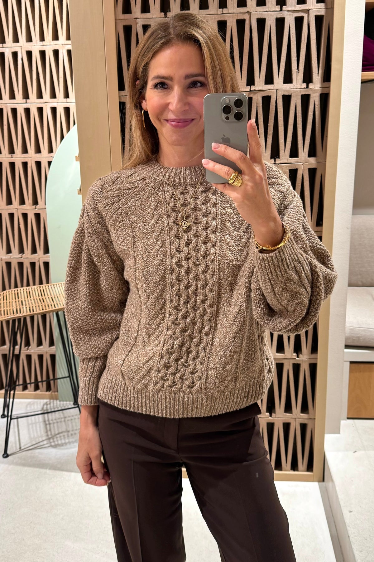 OVERSIZED WOOL CABLE KNIT PULLOVER "ISABEL" CAMEL