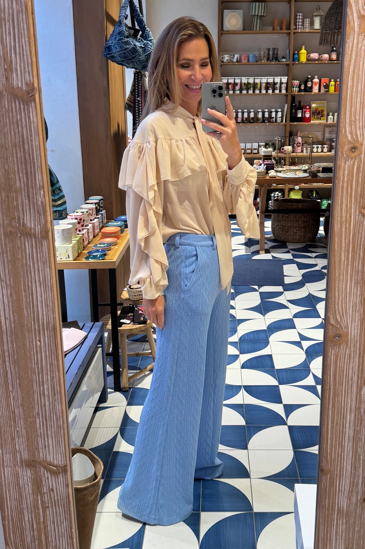 CHIFFON BLOUSE WITH VOLANTS VANILLA