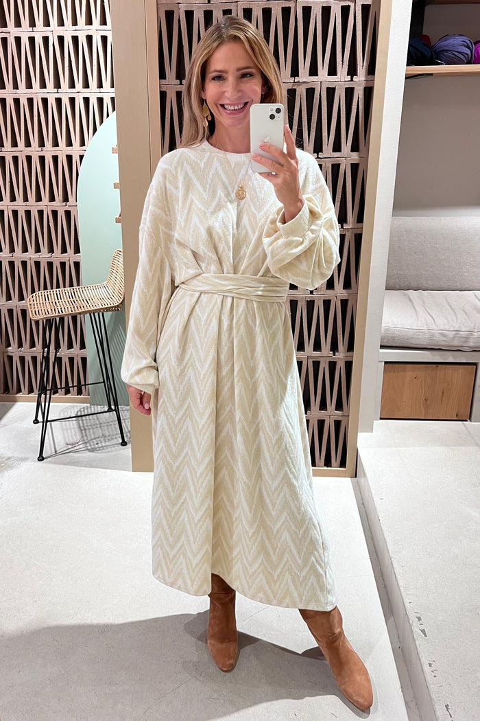 COZY OVERSIZED KNIT DRESS BEIGE/OFF WHITE