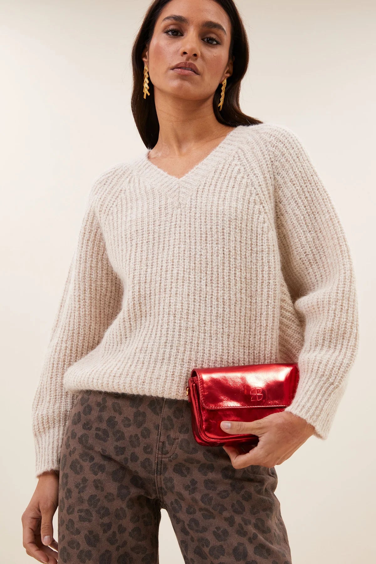 OVERSIZED V-NECK PULLOVER "LUNE" CHALK