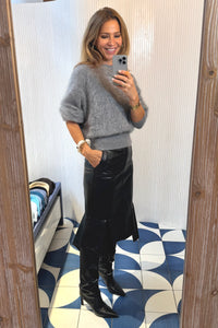 SLIM FLARED FAUX LEATHER SKIRT BLACK
