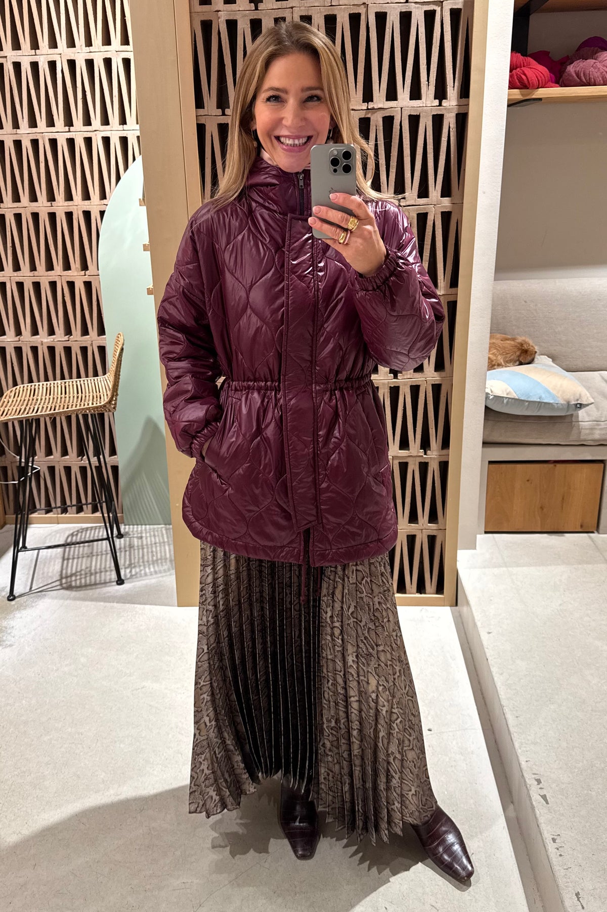 OVERSIZED LIGHT PUFFER JACKET BORDEAUX