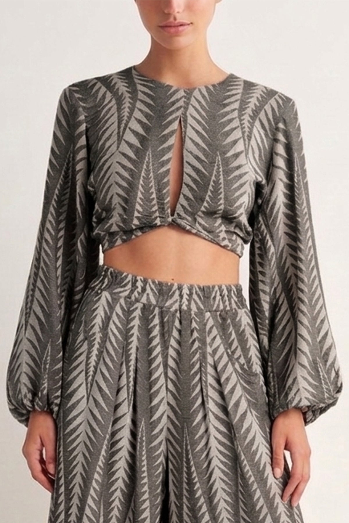 CROPPED TOP "FINIKAS" BLACK - LEMONI EXCLUSIVE