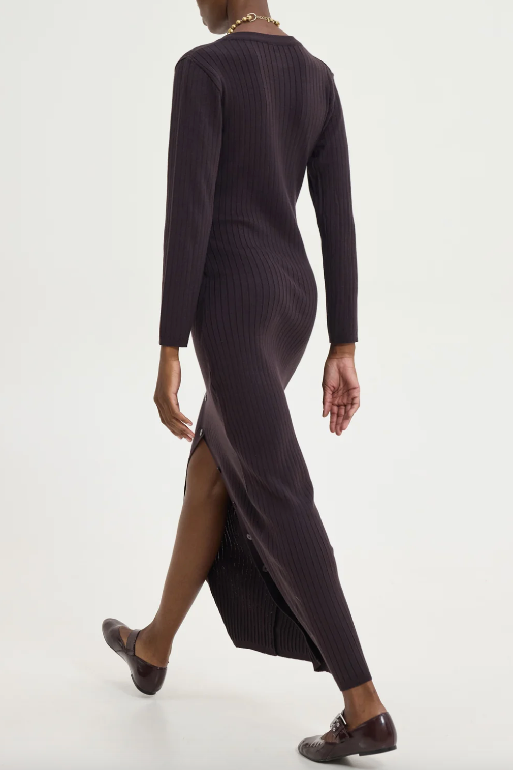 SLIM RIBBED KNIT DRESS DARK BROWN