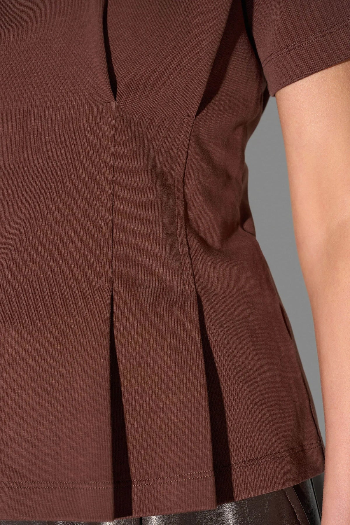 FITTET COTTON T-SHIRT CHOCOLATE