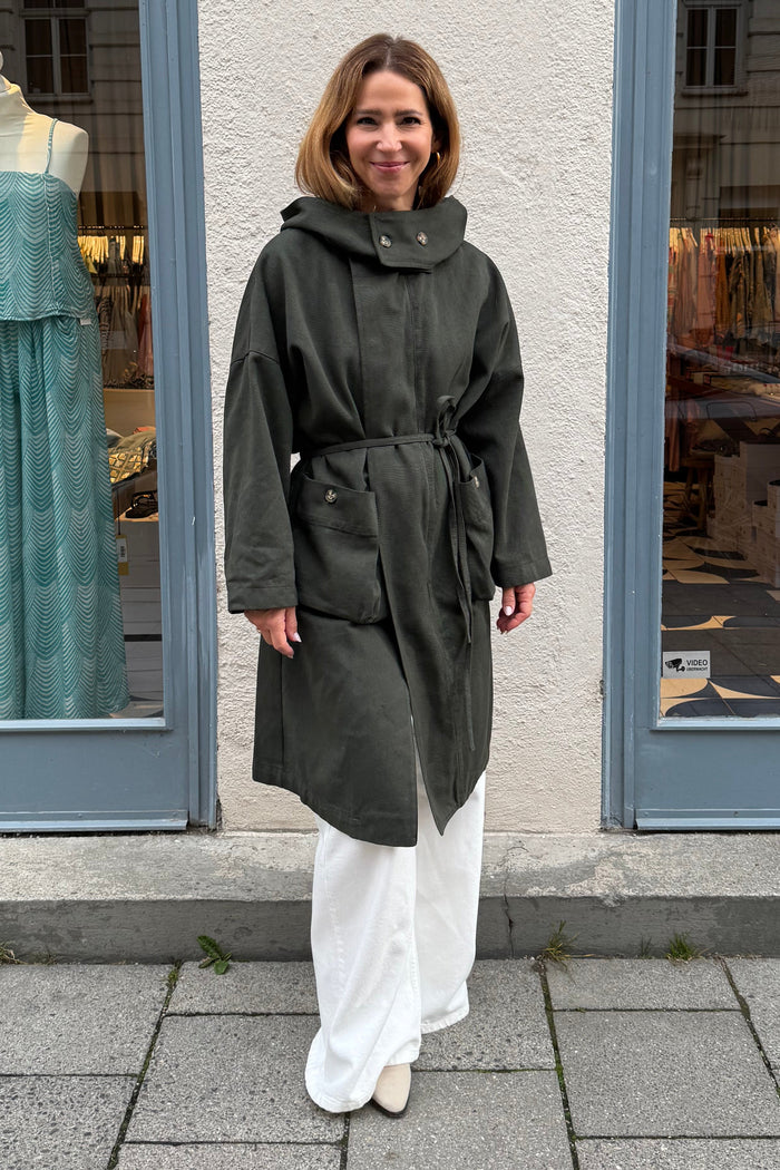 VERY OVERSIZED HOODED PARKA KHAKI