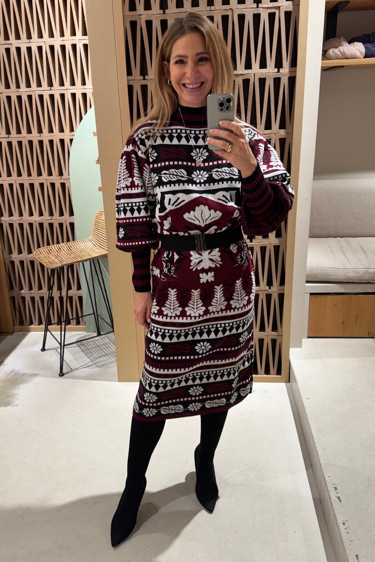 MIDI INTARSIA KNIT DRESS BLACK/ECRU/BORDEAUX