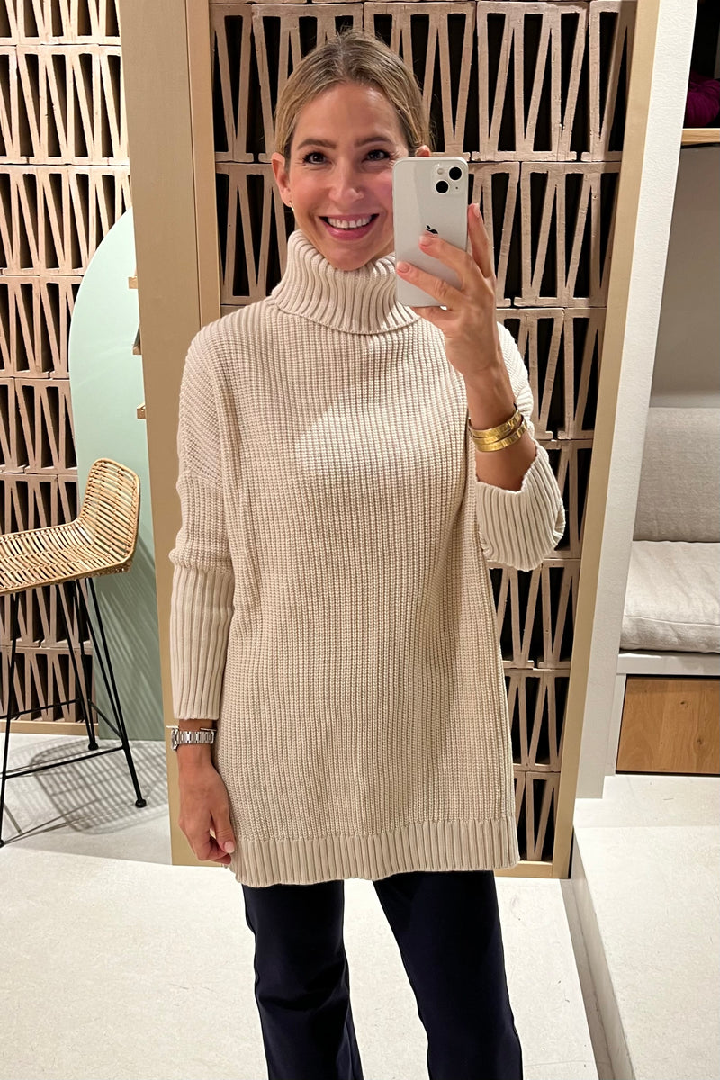 OVERSIZED LONG RIBBED TURTLENECK PULLOVER