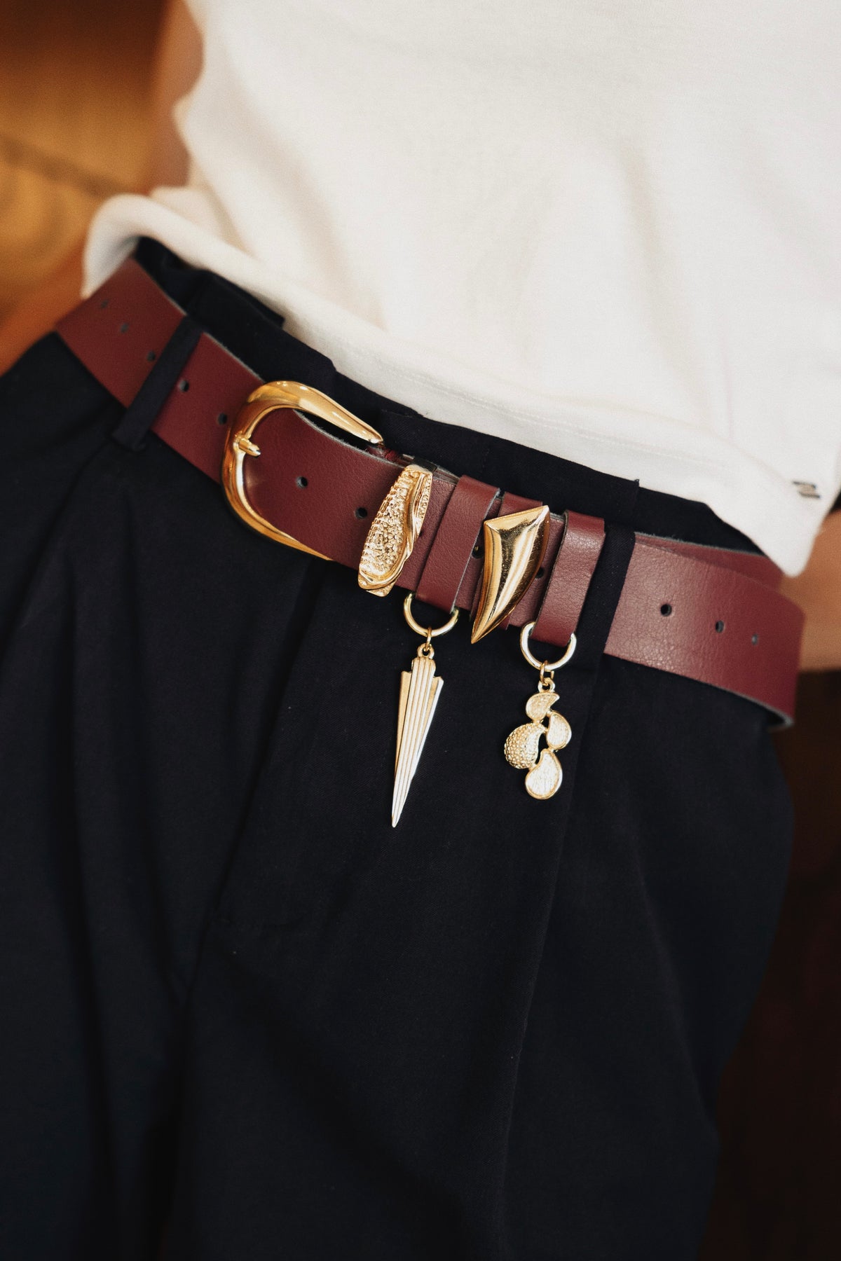 LEATHER BELT "SENSUOUS WHISPER" BORDEAUX