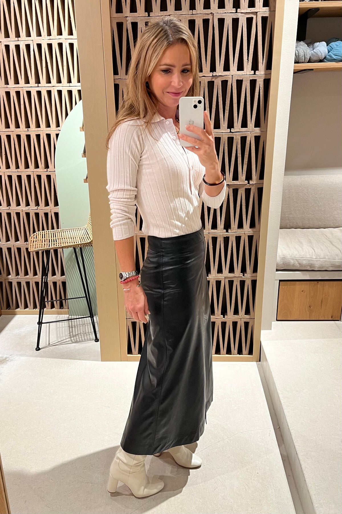 SLIM SLITTED VEGAN LEATHER SKIRT