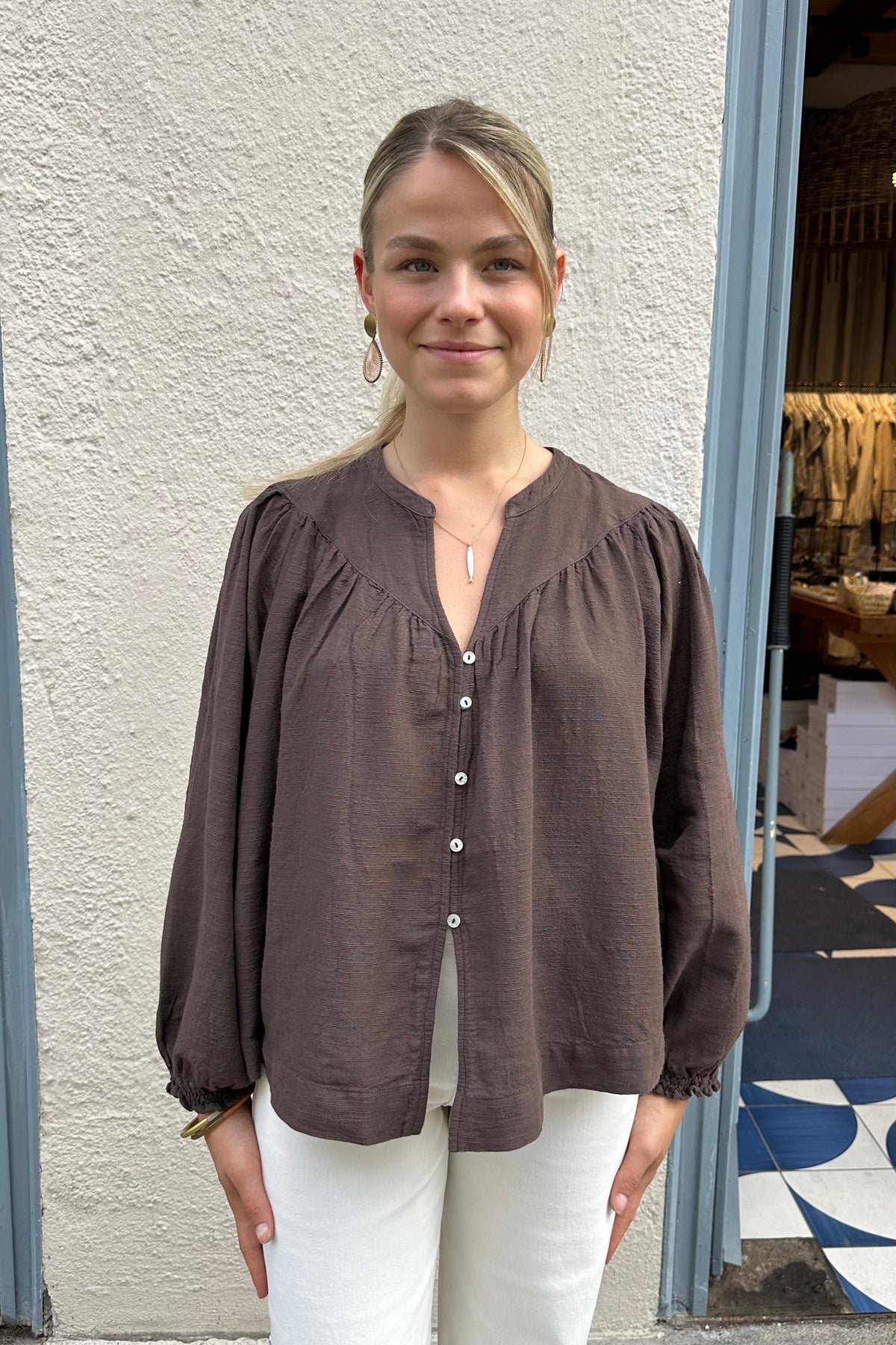 BLOUSE WITH BUTTONS "MALIA" CHOCOLATE