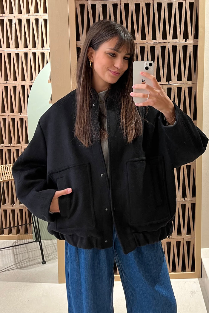 OVERSIZED BOMBER JACKET