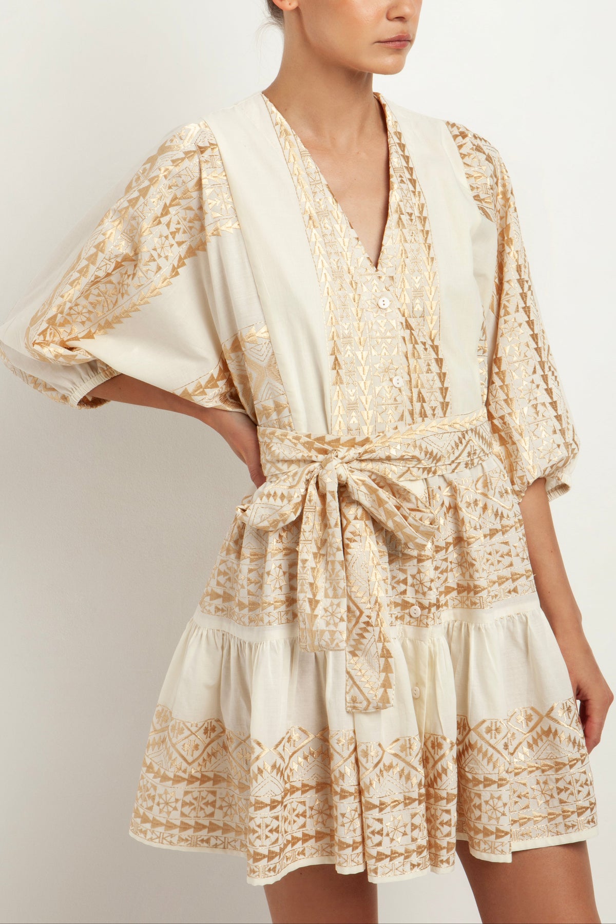 SHORT DRESS WITH BELT "EMBROIDERED" WHITE/GOLD