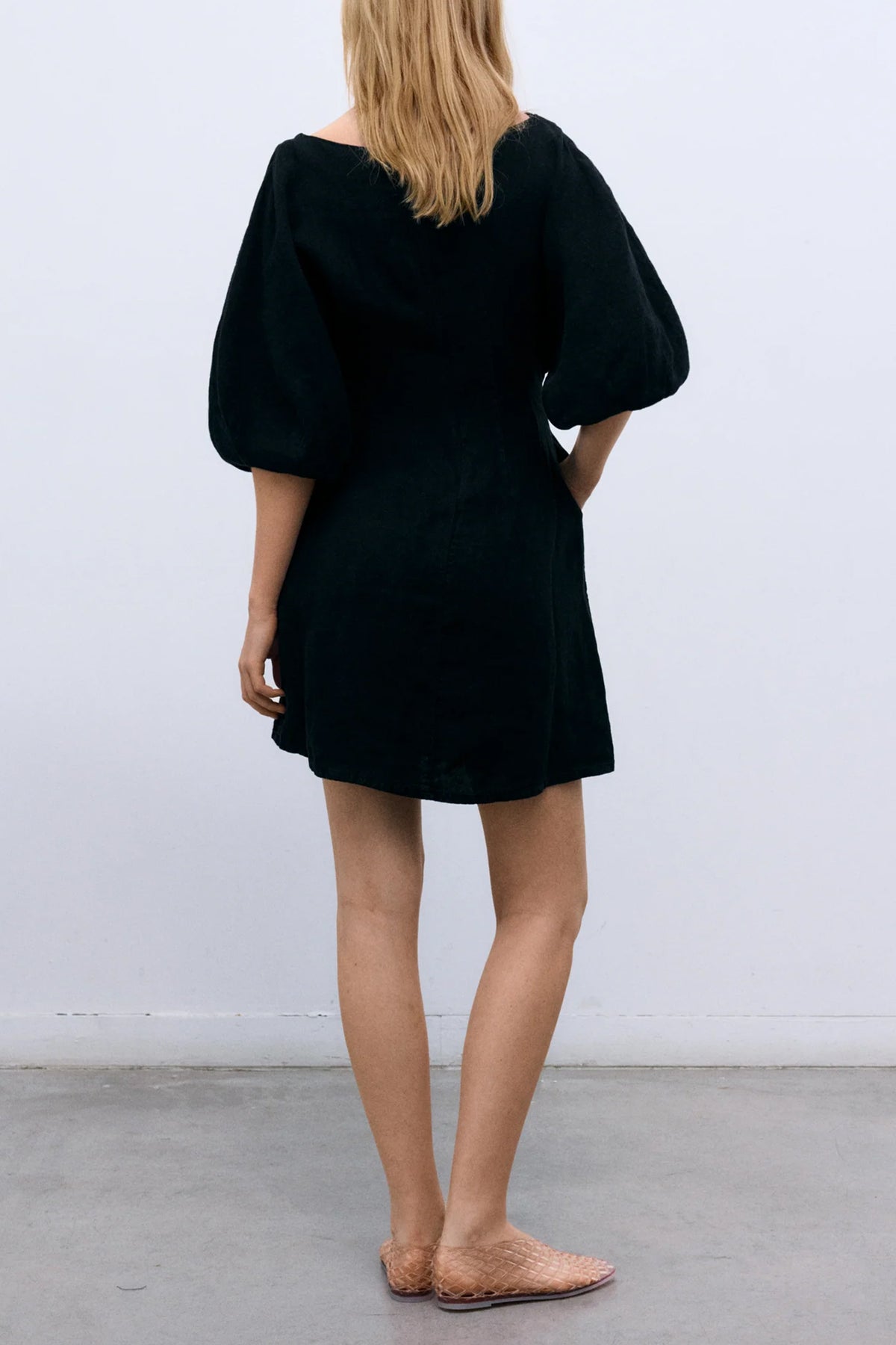 SHORT LINEN DRESS MIDNIGHT BLACK