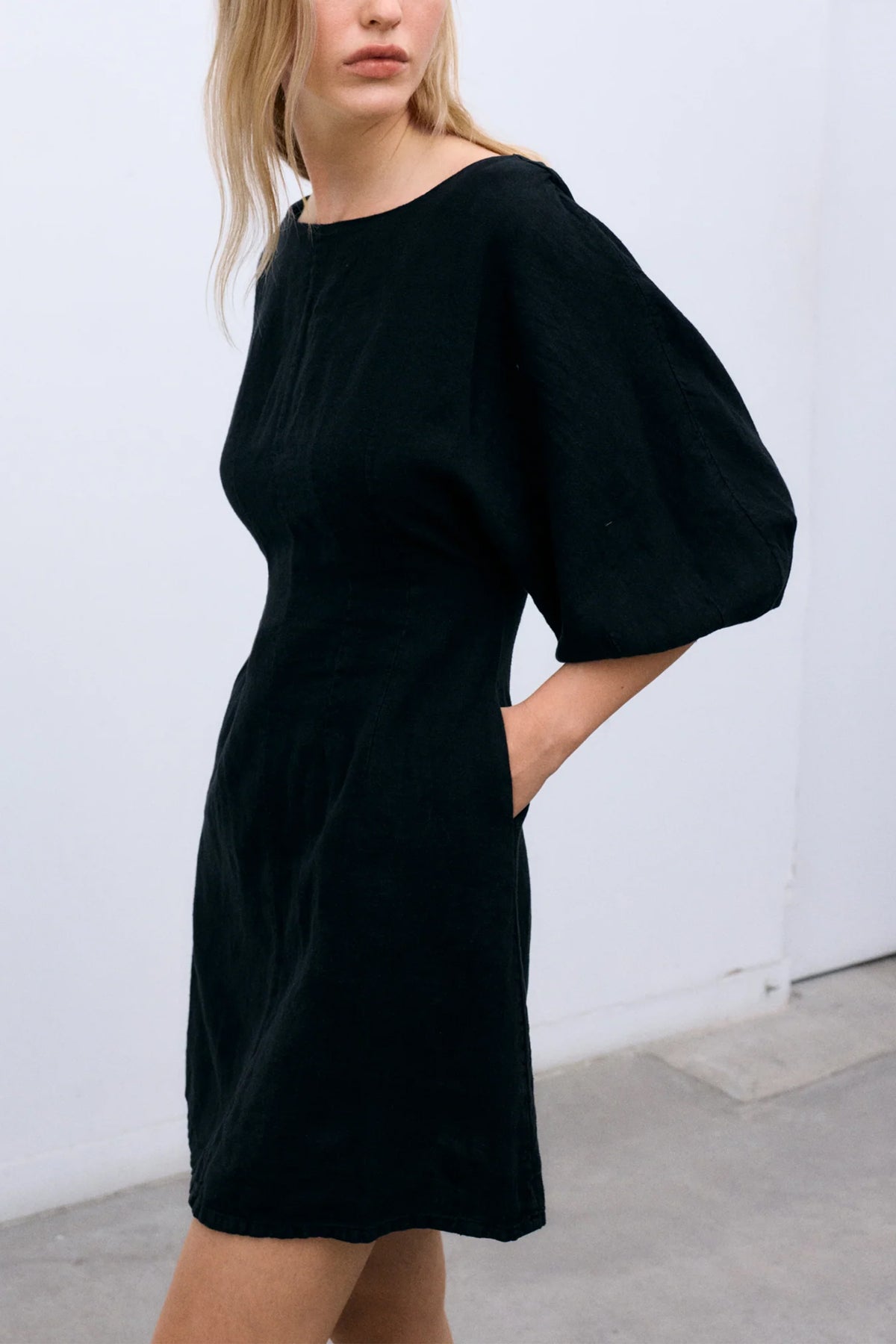 SHORT LINEN DRESS MIDNIGHT BLACK