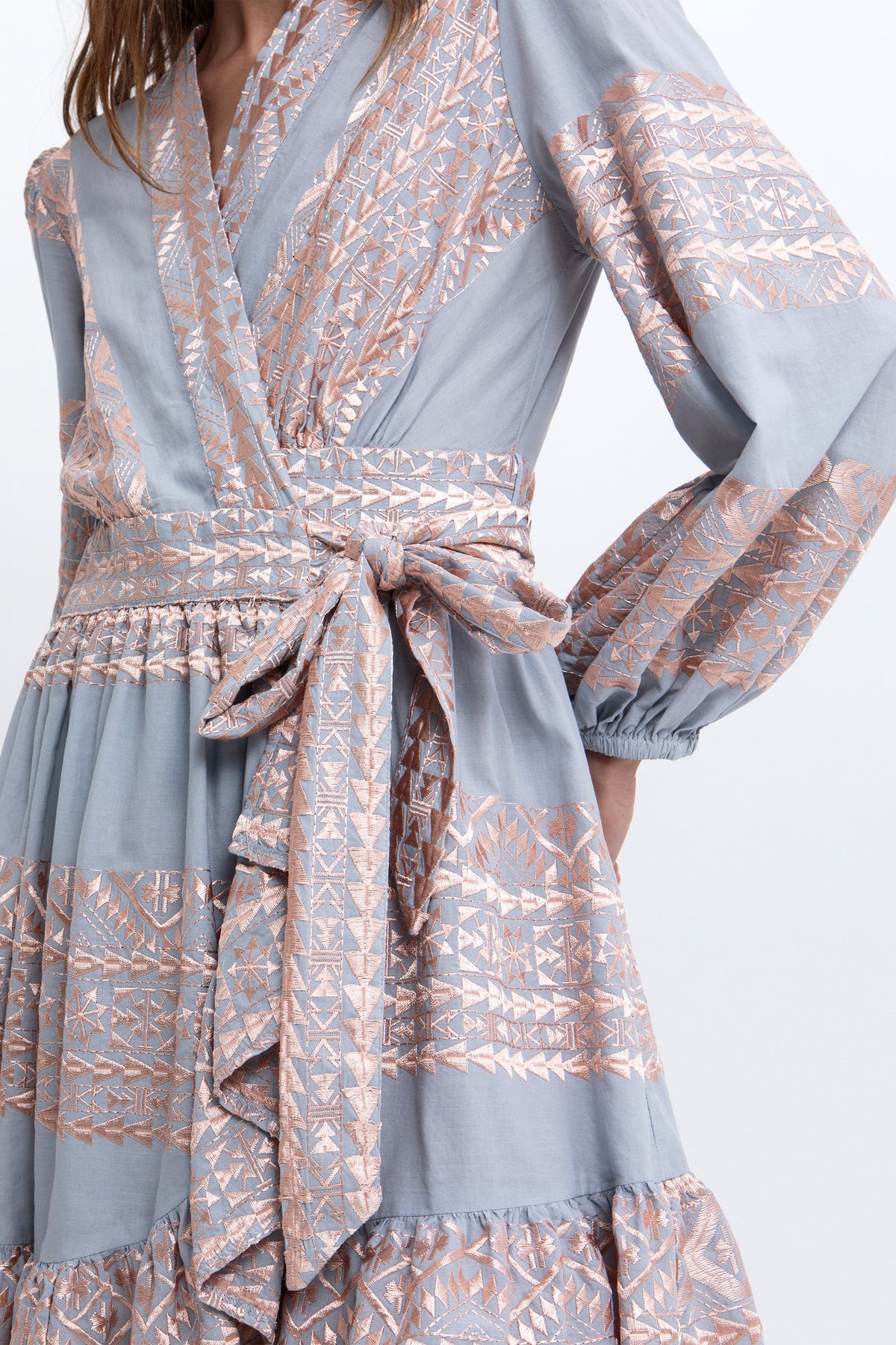 SHORT COTTON WRAP DRESS "EMBROIDERED" LIGHT GREY/PINK