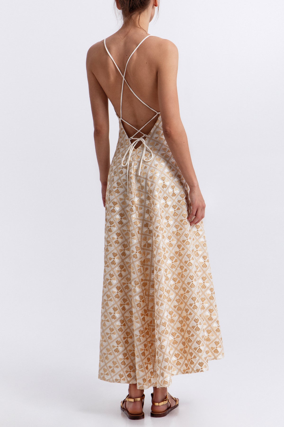 EMBROIDERED BACKLESS RAMIE DRESS "FLAKES" WHITE/GOLD/CHAMPAGNE