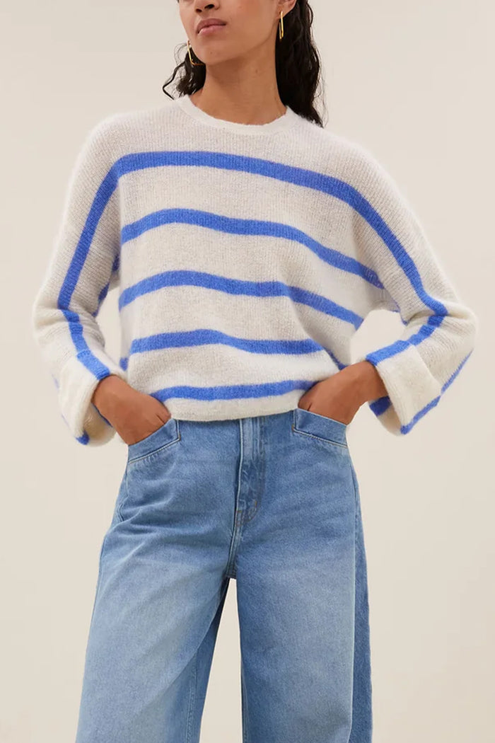 ALPACA/MOHAIR FINE KNIT PULLOVER BLUE/WHITE