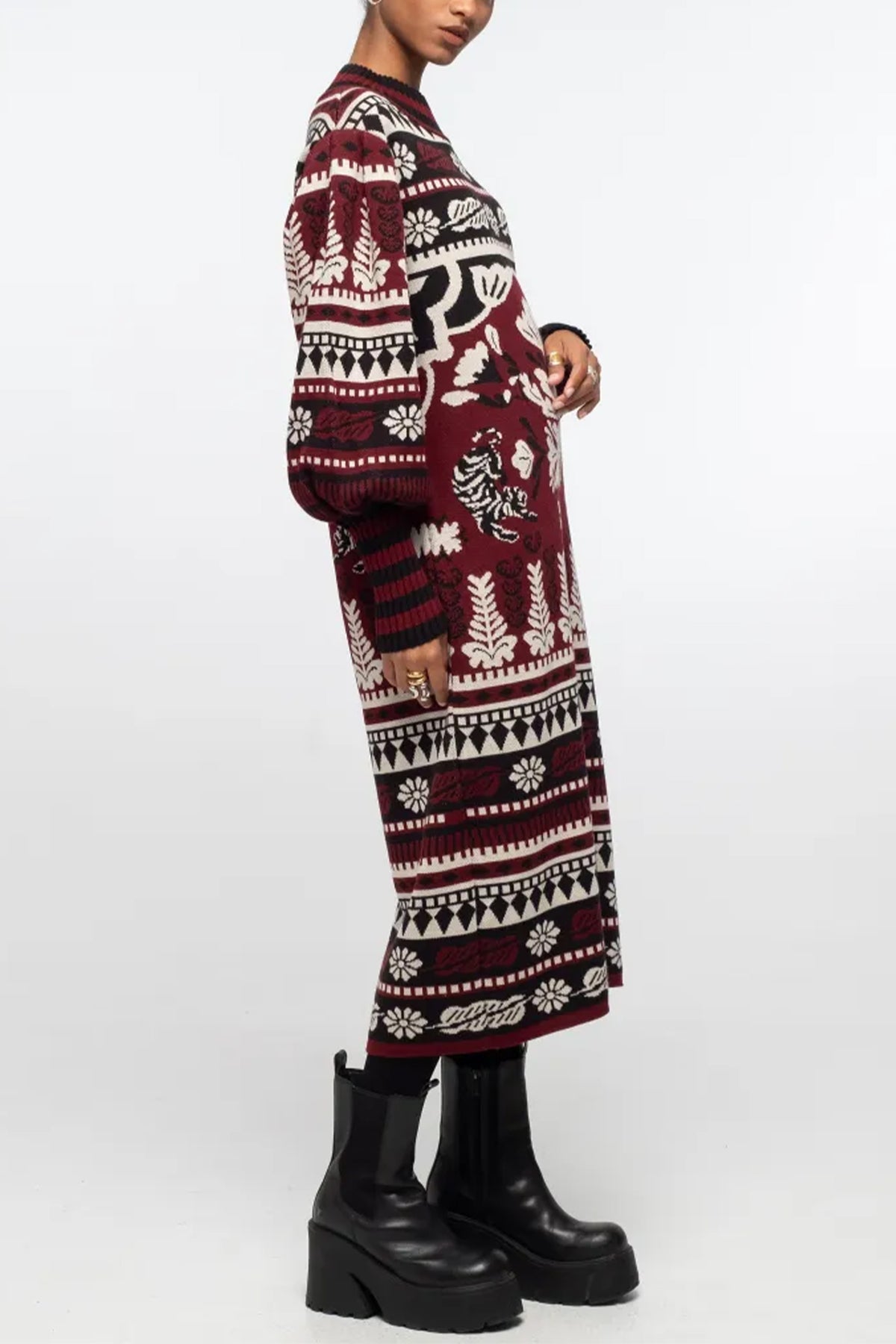 MIDI INTARSIA KNIT DRESS BLACK/ECRU/BORDEAUX