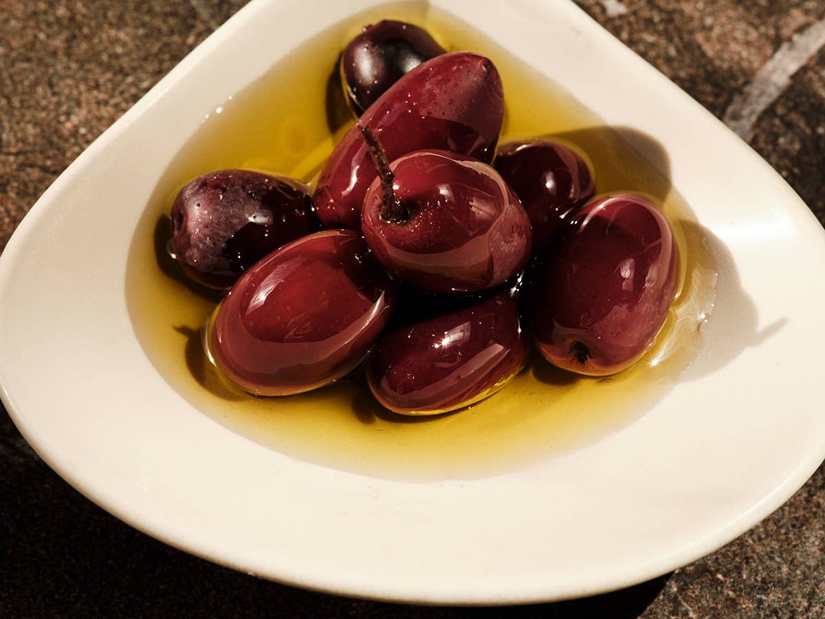 ORGANIC UNPITTED KALAMATA OLIVES