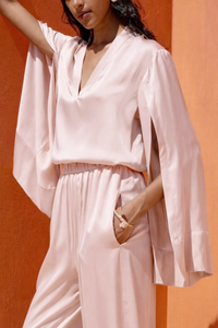 AIRY VISCOSE/RAYON BLOUSE POWDER