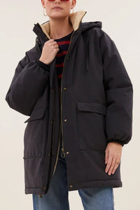 LONG PARKA WITH TEDDY LINING JET BLACK