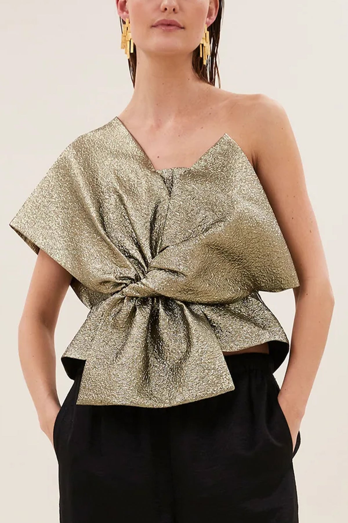 ONE SHOULDER TOP GOLD