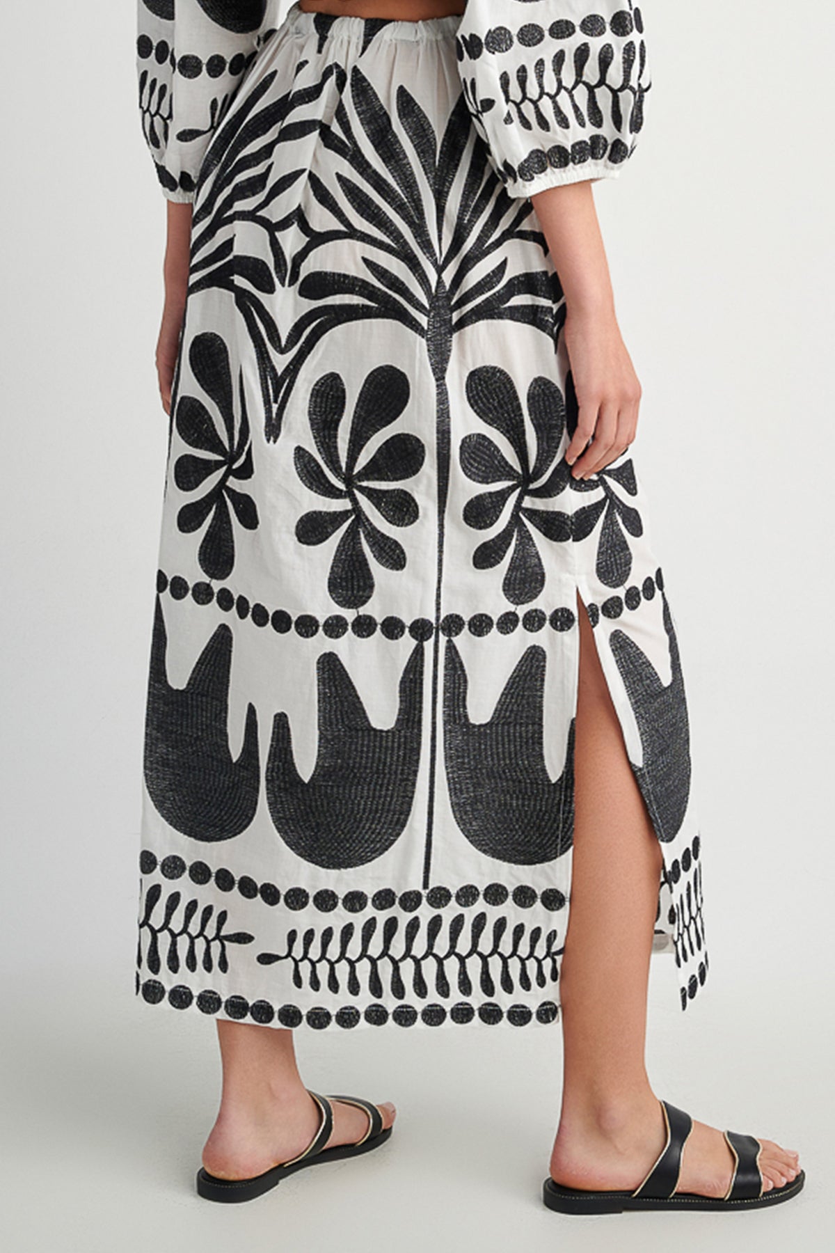 LONG EMBROIDERED SKIRT "ITHACA"