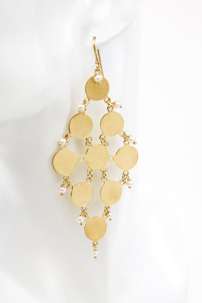 CHANDELIER EARRINGS "POCAHONTAS" GOLD/PEARLS