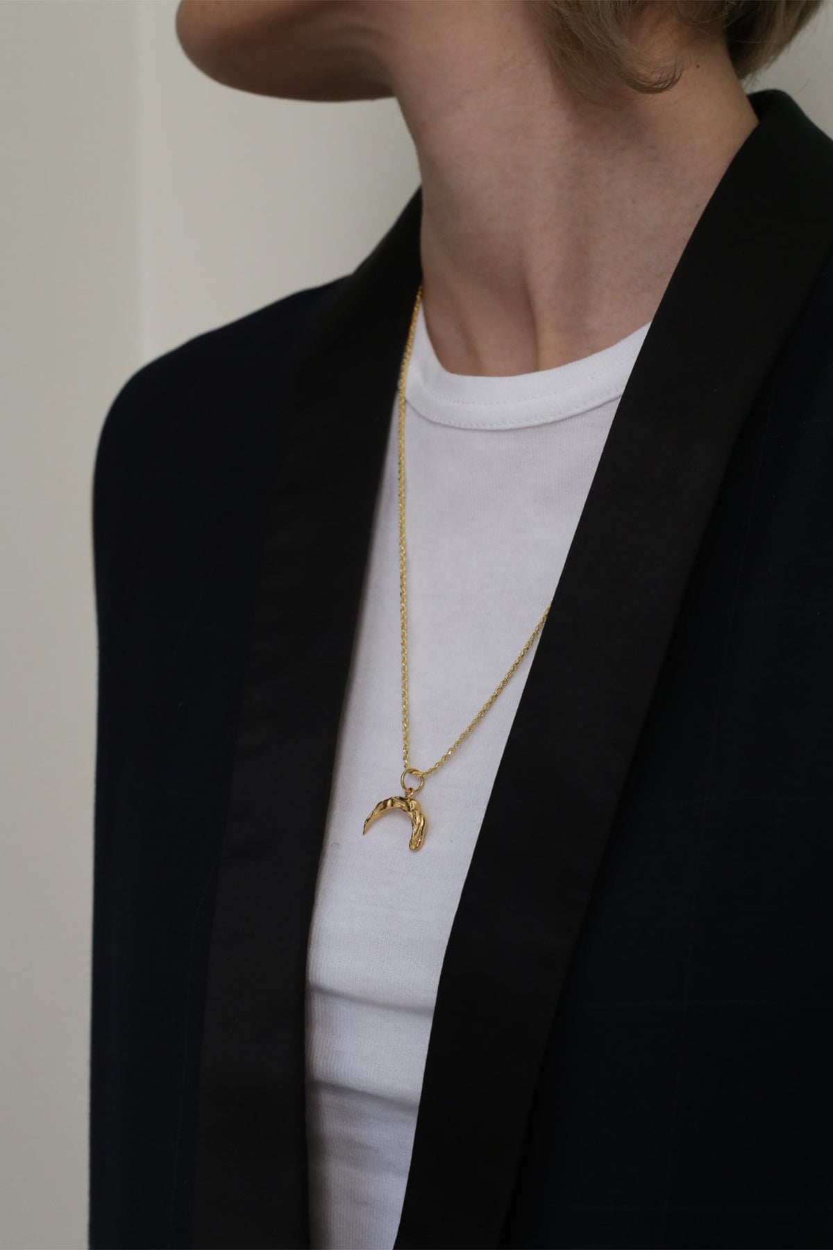 CORD CHAIN NECKLACE "MELIES TUSK" GOLD