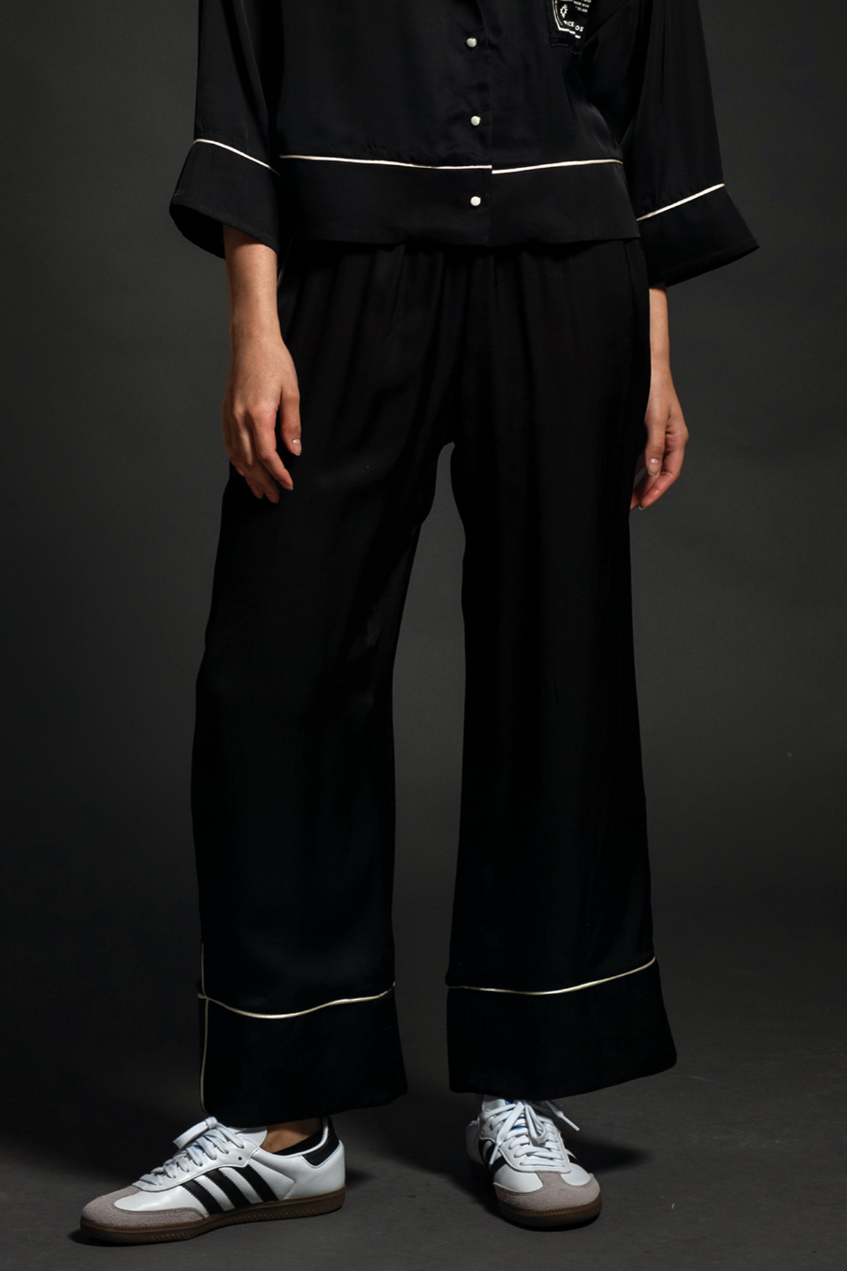 VISCOSE PANTS "GLOSSY" BLACK