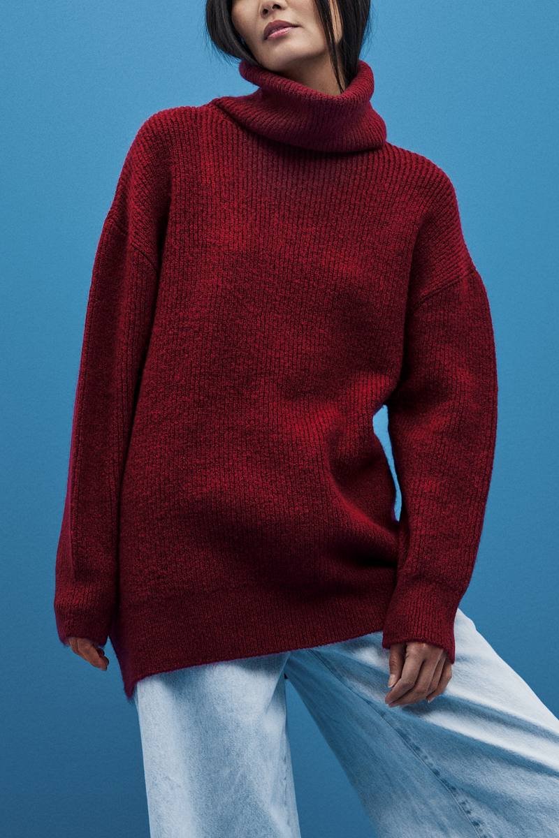 OVERSIZED TURTLENECK PULLOVER