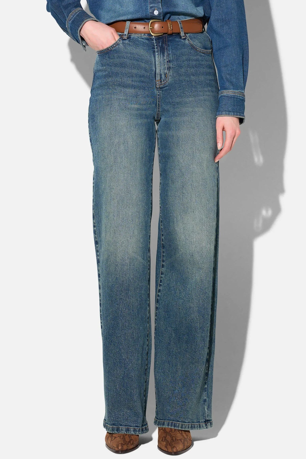 STRAIGHT LEG DENIM PANTS "LUXX" WASHED BLUE