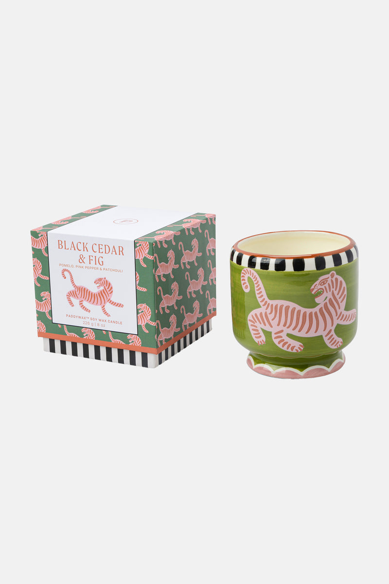 SCENTED CERAMIC CANDLE "TIGER“ BLACK CEDAR AND FIG