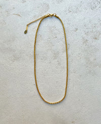 NECKLACE „TWISTED CHAIN“ GOLD