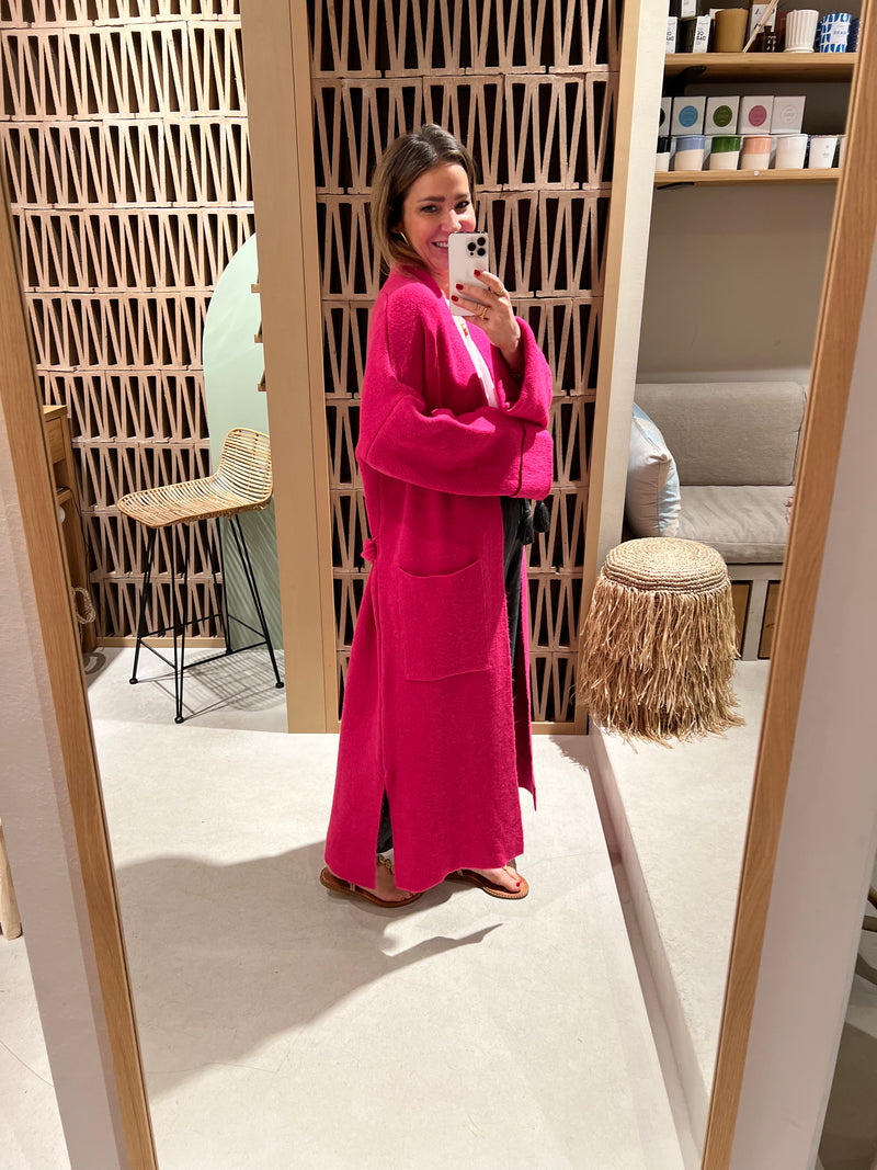 OVERSIZED KNIT-COAT WITH BELT FUCHSIA